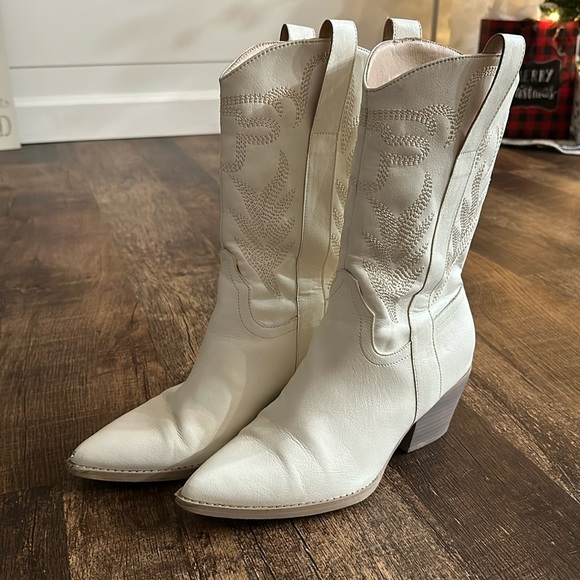 White Cowboy Boots - Picture 1 of 4
